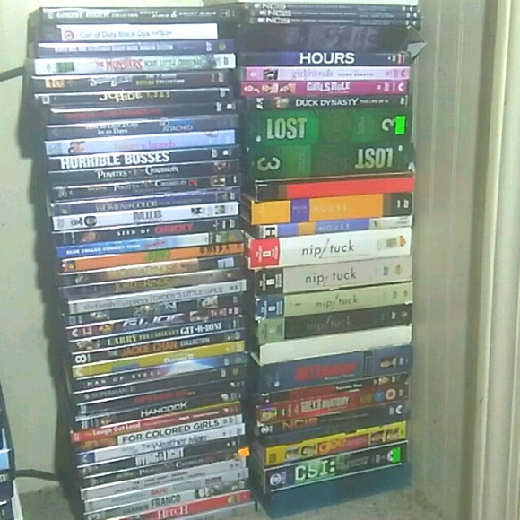 Assorted Dvds - Picture 1 of 3